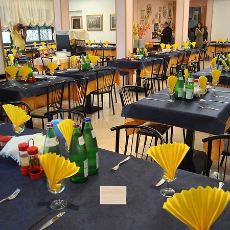 Hotel Ristoro 벨레지아아지마리나 외부 사진