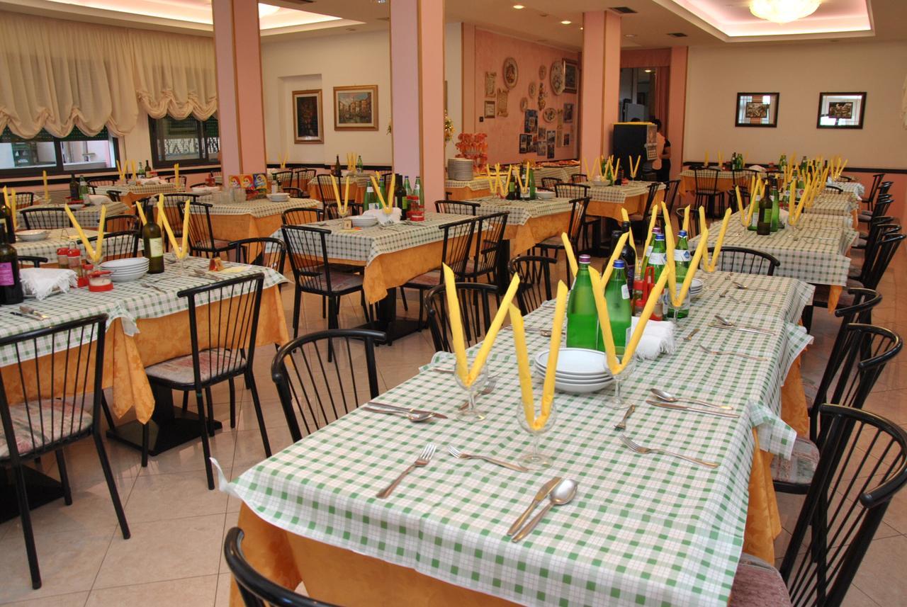 Hotel Ristoro 벨레지아아지마리나 외부 사진