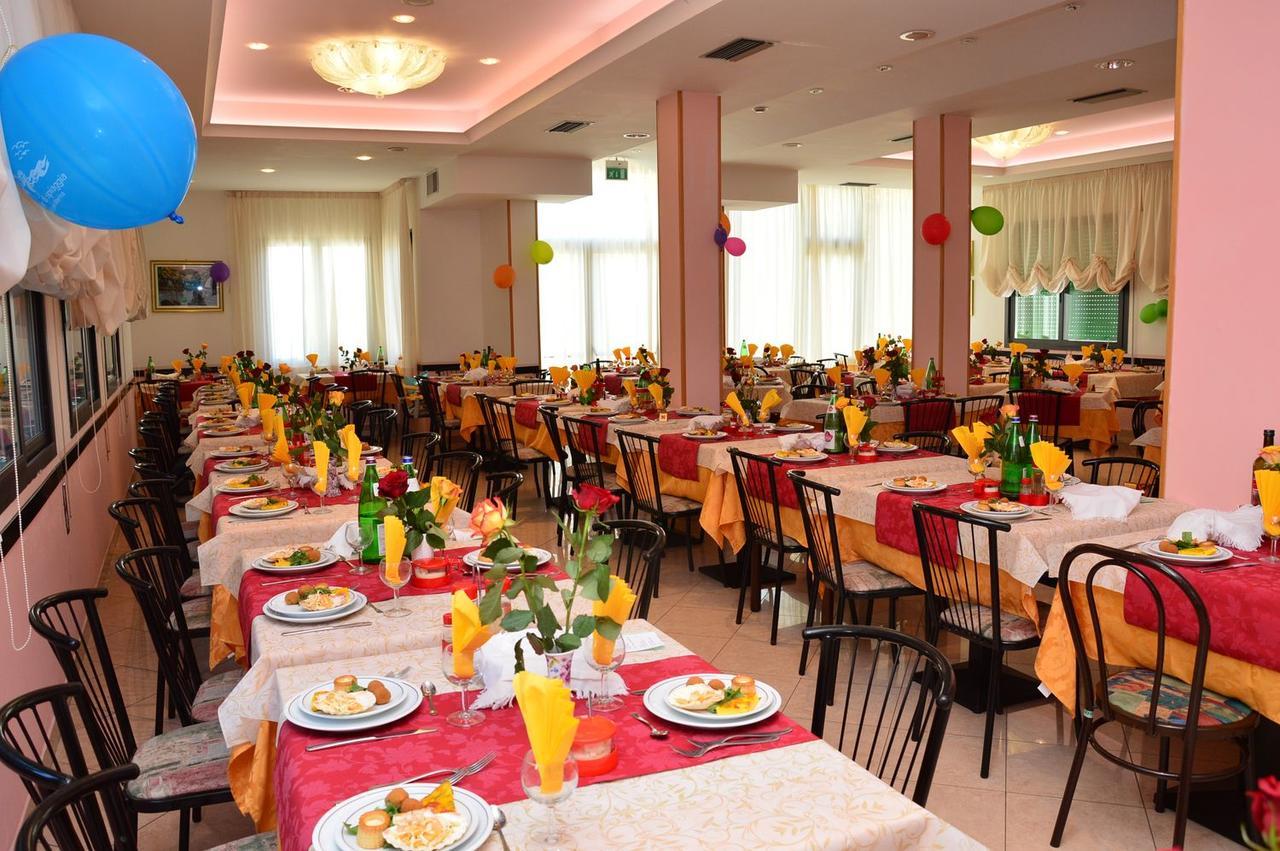 Hotel Ristoro 벨레지아아지마리나 외부 사진