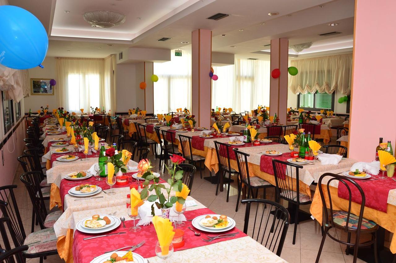 Hotel Ristoro 벨레지아아지마리나 외부 사진
